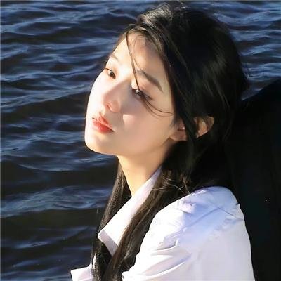 秋霞